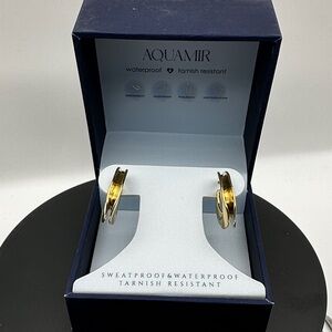 NWT Aquamir Gold Hoop Earrings